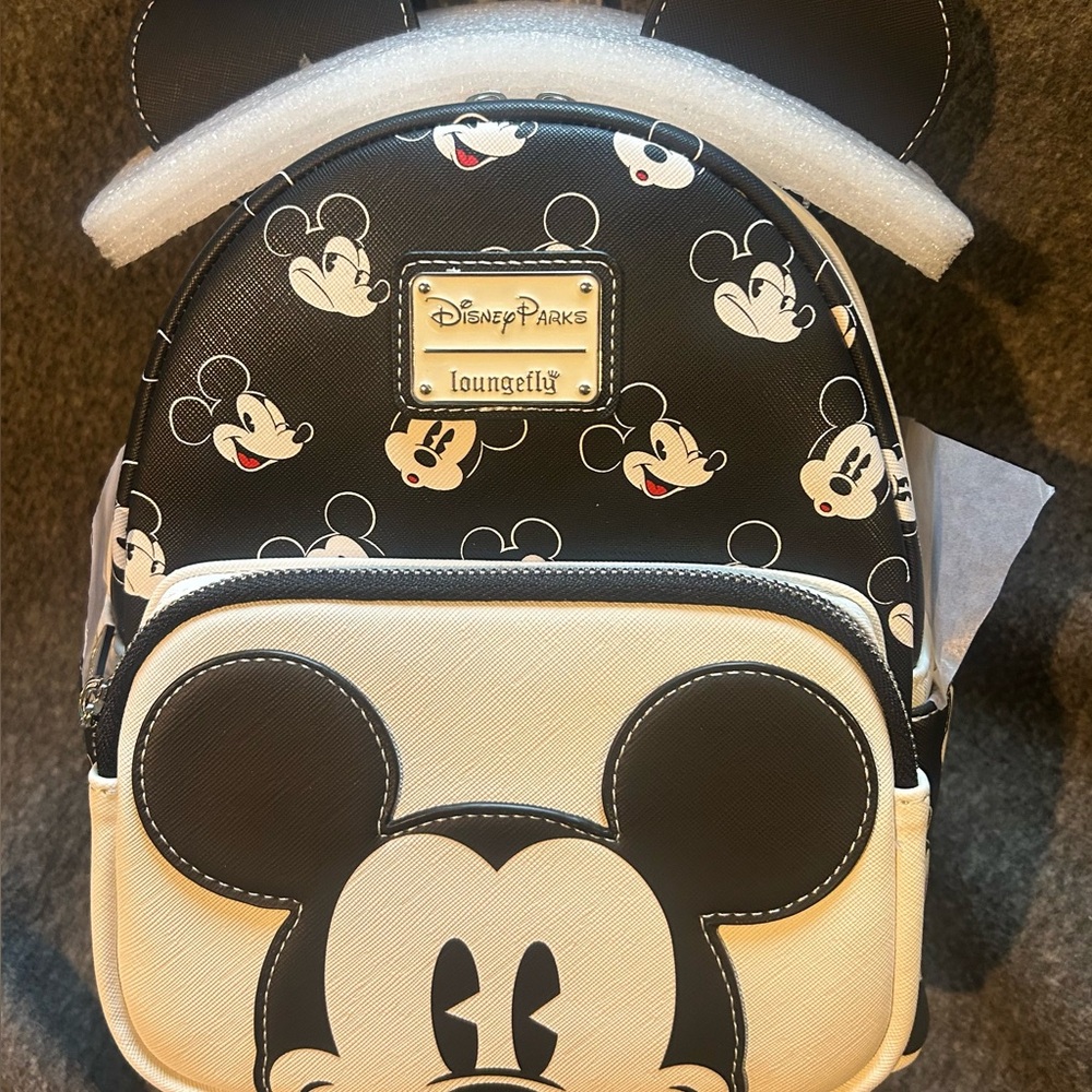 NWT Loungefly Disney Mickey Mouse Faces Black And White Mini Backpack EARS NEW